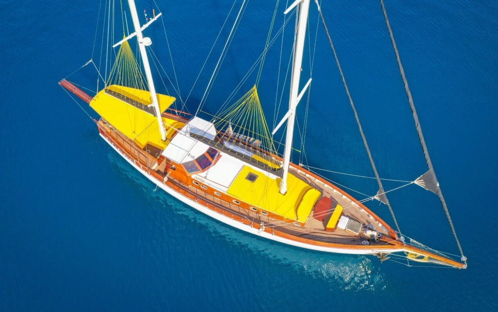 Gulet Hulyam 1 With A Length Of 23 Meters And 5 Cabins 
